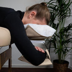 Massageliegen Armschlaufe an der Kopfstütze