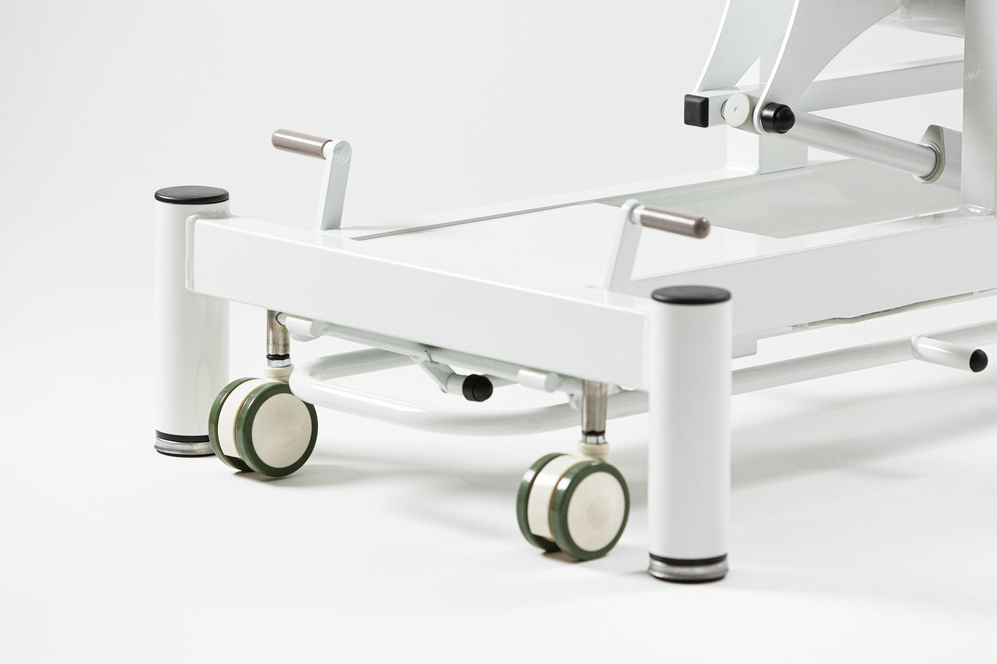 SPLIT electric therapy table with 5 segments